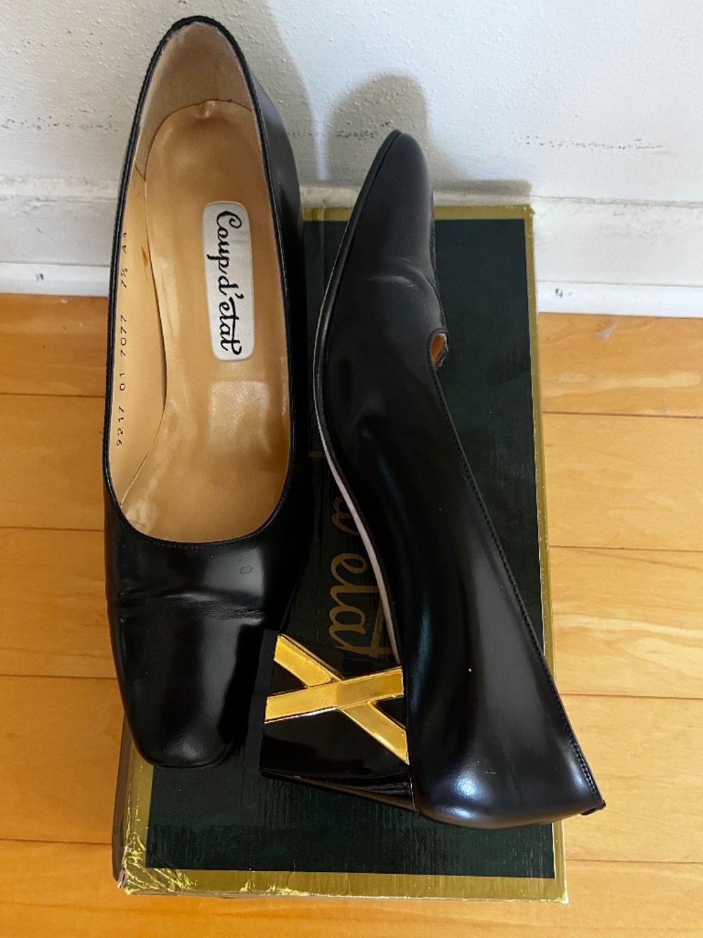 Coup d’etat chunky heel Black pumps with Gold trim on heel